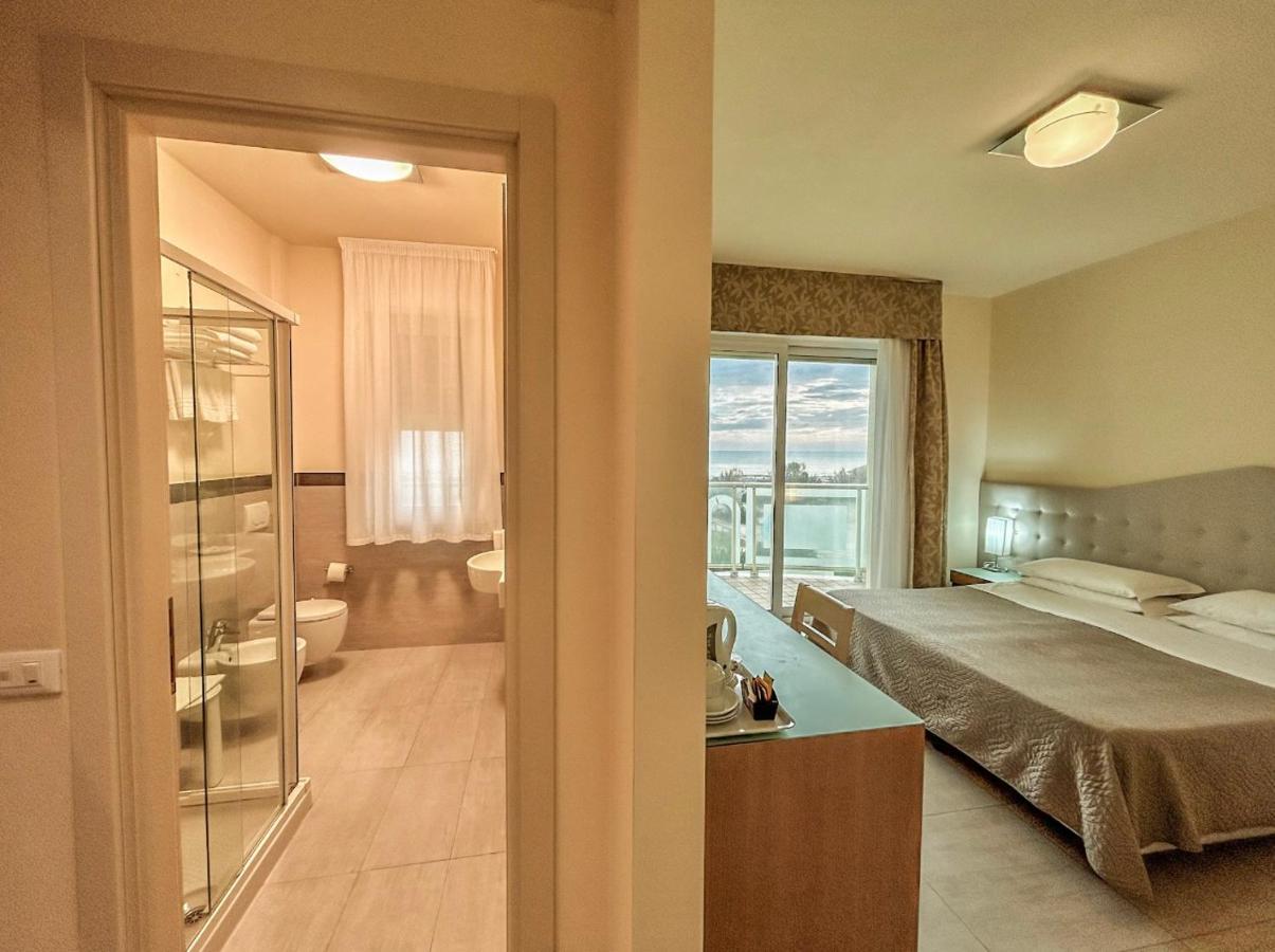 Hotel Adria Milano Marittima Exterior foto