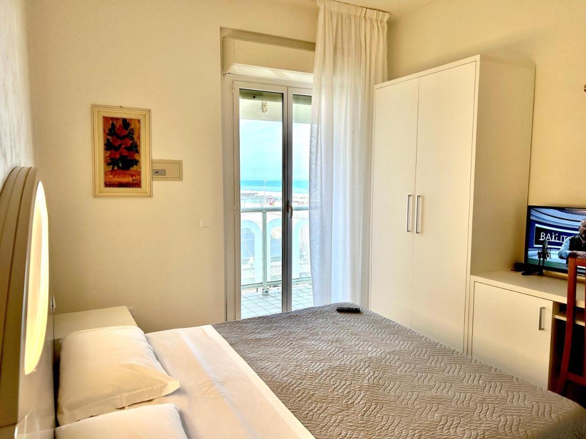 Hotel Adria Milano Marittima Exterior foto