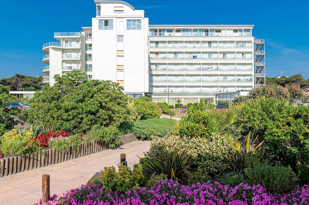 Hotel Adria Milano Marittima Exterior foto