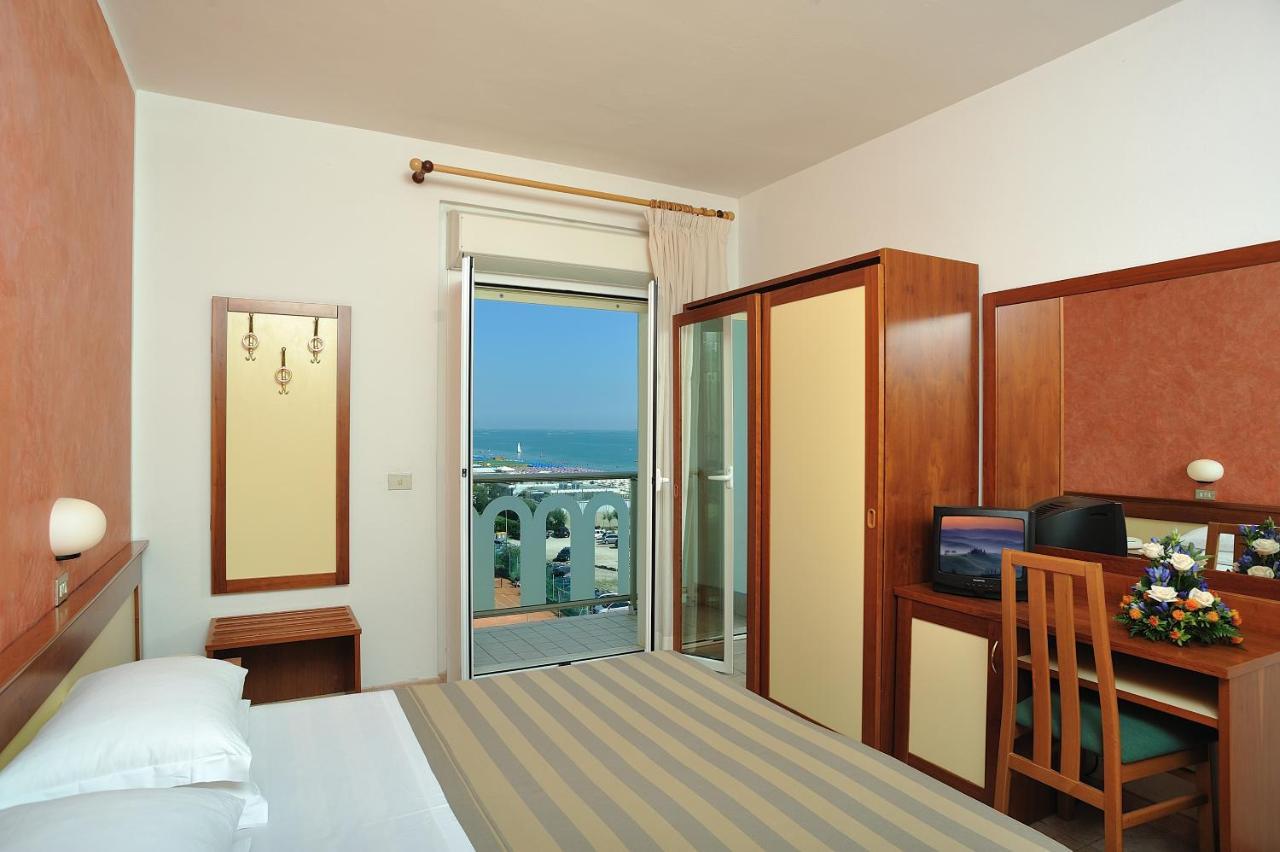 Hotel Adria Milano Marittima Exterior foto